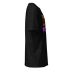 right view of a black t-shirt